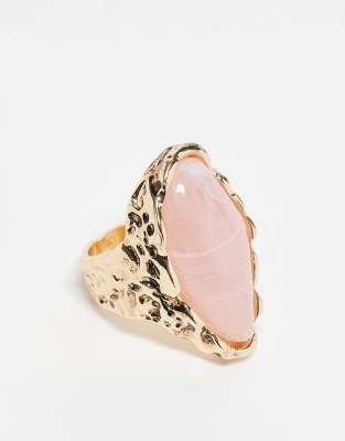 Reclaimed Vintage - Ring in Goldoptik mit künstlichem Rosenquarz-Goldfarben