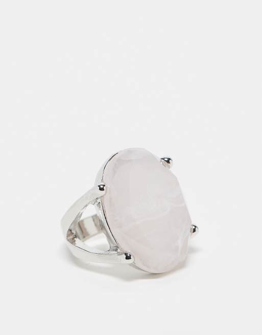 Reclaimed Vintage – Ring in Silberoptik mit antikem Design und künstlichem Rosenquarzstein