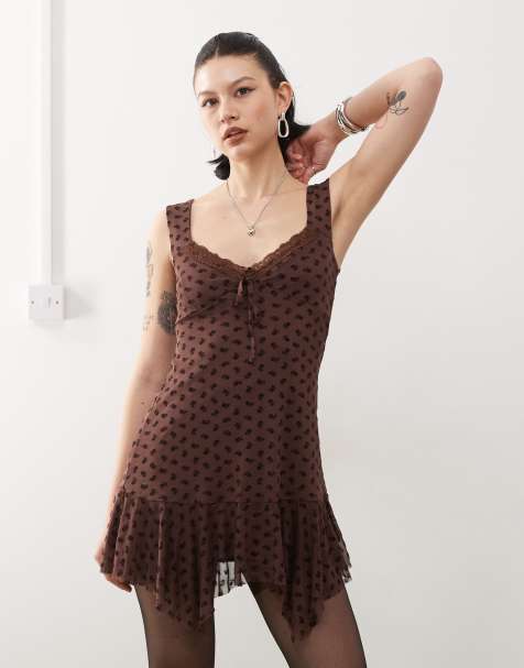 Reclaimed Vintage - Robe courte à motif floqué - Marron chocolat - view 1