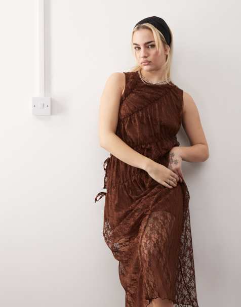 Reclaimed Vintage - Robe longue en dentelle à liens asymétriques - Marron - view 1
