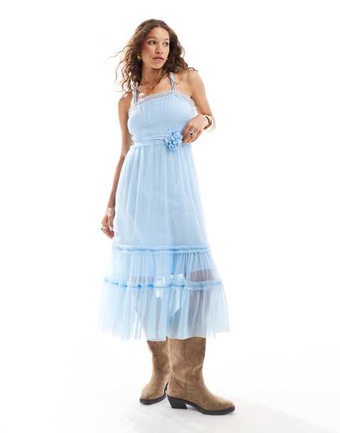 Reclaimed Vintage - Robe longue en tulle avec collier et ceinture ornés d'une grosse fleur - Bleu poudré - view 1