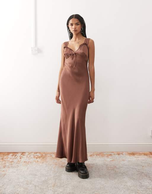Reclaimed Vintage - Robe mi-longue bordée de dentelle - Marron chocolat