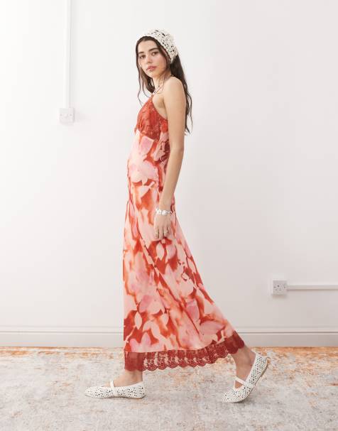 Reclaimed Vintage - Robe nuisette longue à fines bretelles et à imprimé fleurs - Rouge - view 1