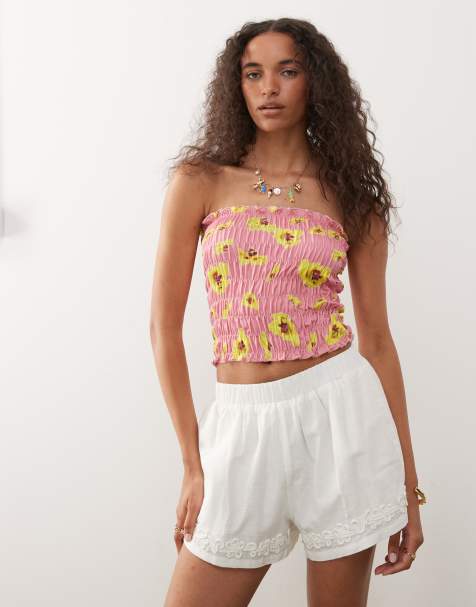 Reclaimed Vintage – Rosa, smockad topp med bandeau-ringning och blomtryck - view 1