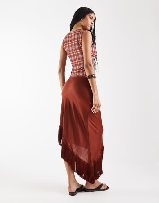 Reclaimed Vintage – Roströd midikjol med asymmetrisk fåll och tofsar, 5 av 5