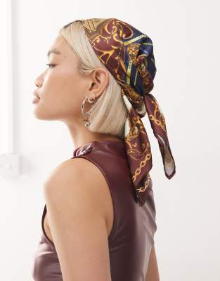 Reclaimed Vintage - Satin-Kopftuch mit rot-goldenem Print-Bunt