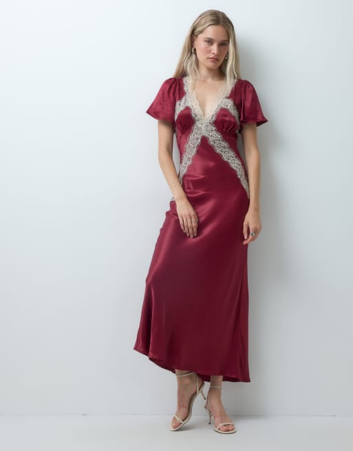 Reclaimed vintage satin maxikjole med blondekant i burgundy, 1 af 4