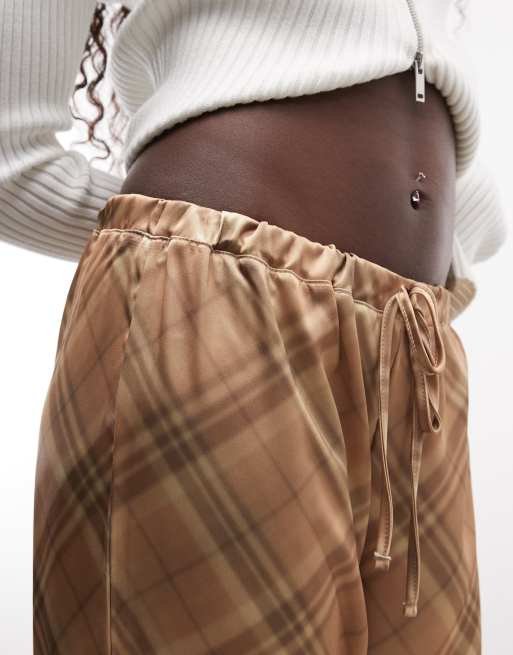 Reclaimed vintage satin wide leg pants in beige check, 4 of 5