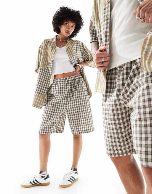 Reclaimed Vintage - Short à carreaux coupe baggy longue et unisexe