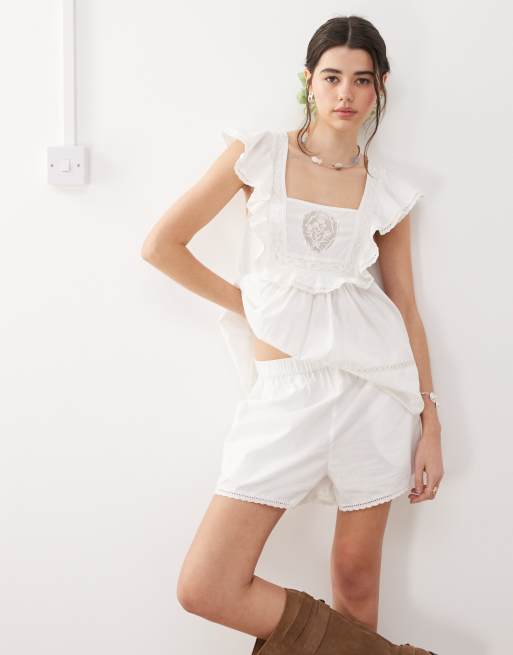 Reclaimed Vintage - Short in wit met elastiche taille en borduursel, deel van co-ord set 
