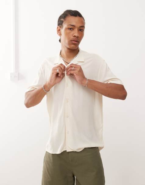 Reclaimed Vintage short sleeve boxy revere shirt in ecru viscose - view 1