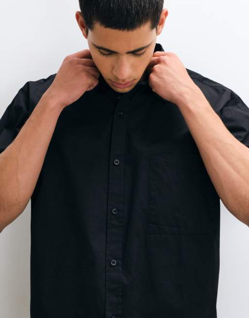 Reclaimed Vintage short sleeve crop boxy shirt in black, 2 of 5