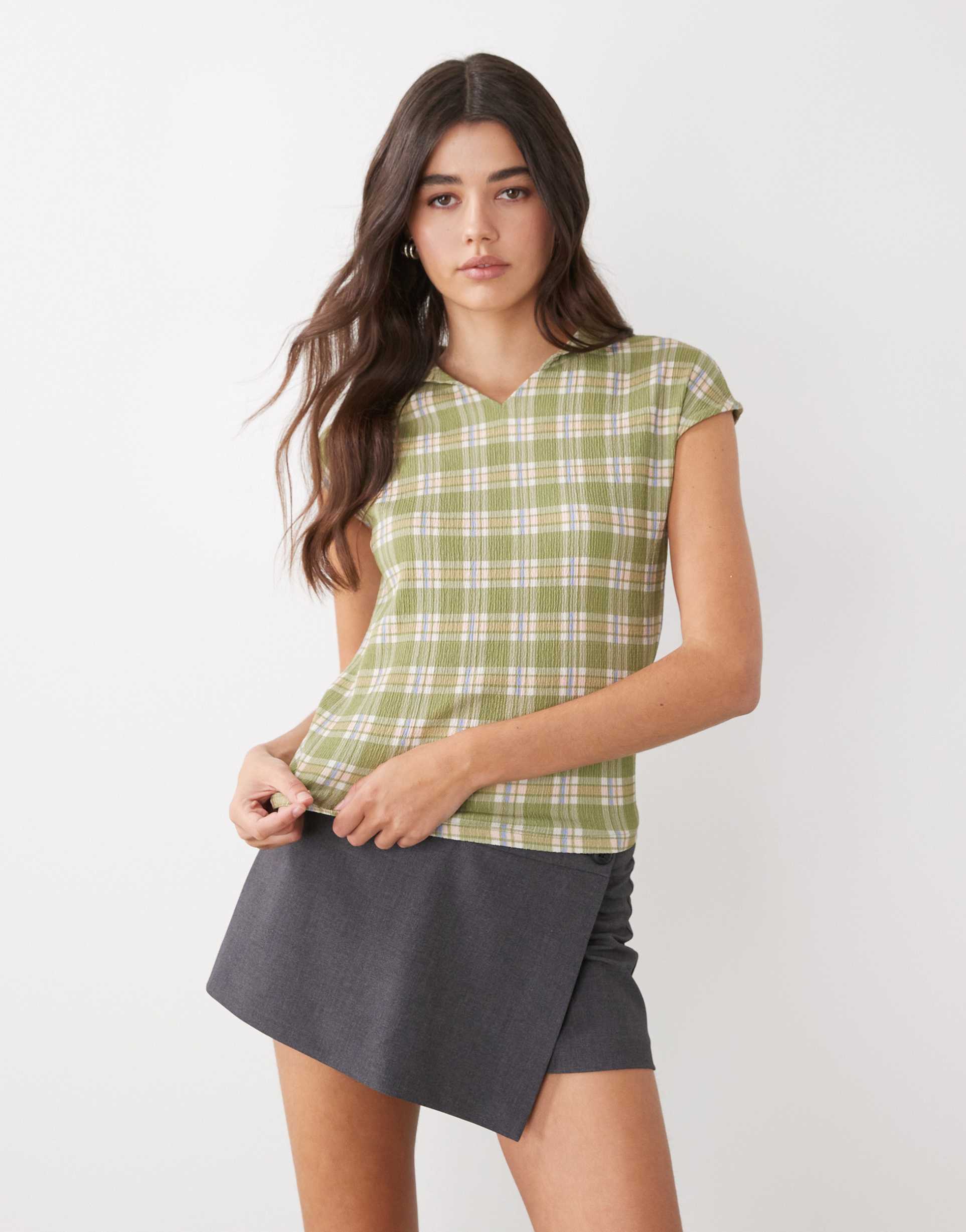 reclaimed vintage short sleeve top with collar detail in green plaid