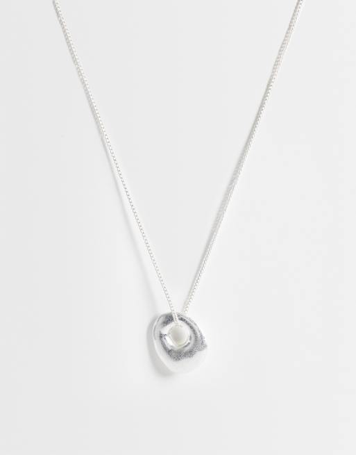 Reclaimed Vintage – Silverfärgat kedjehalsband med runt hänge