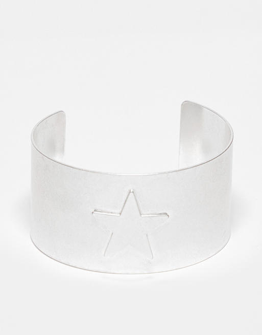 Reclaimed Vintage – Silverfärgat manchettarmband i unisex-modell