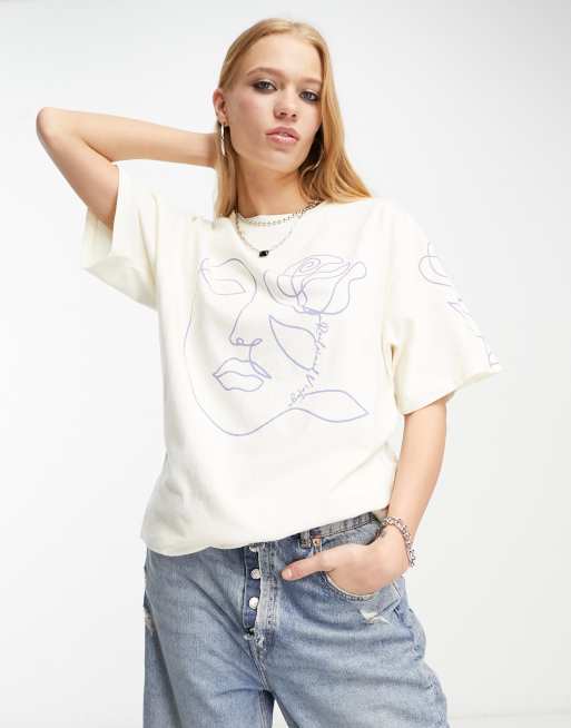 Reclaimed Vintage sketchy face t-shirt in ecru