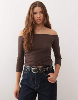 Reclaimed Vintage Slash Neckline 3/4 Sleeve Top In Brown