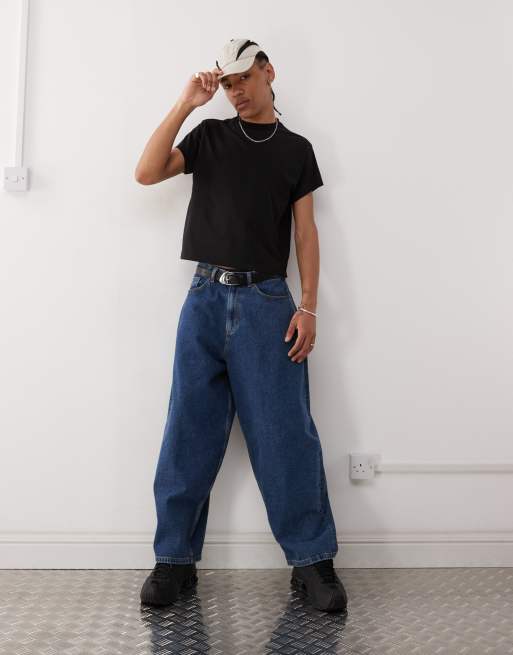 Reclaimed Vintage slim crop boxy oversized T-shirt in black, 2 of 4