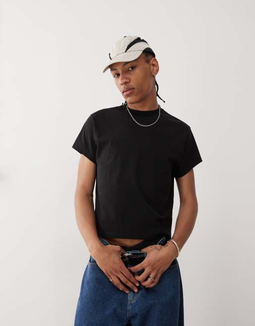 Reclaimed Vintage slim crop boxy oversized T-shirt in black, 4 of 4