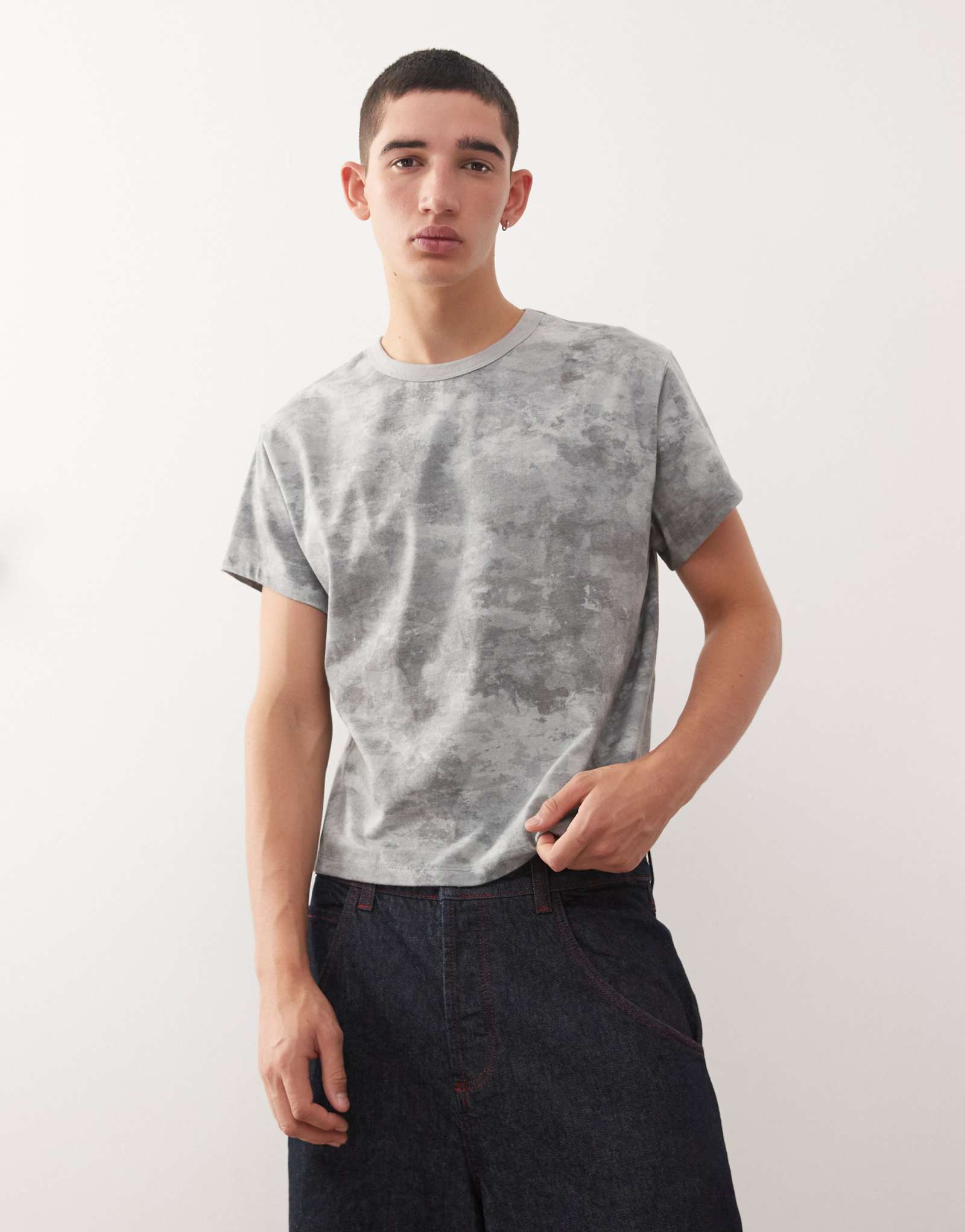 Восстановленная винтажная облегающая футболка свободного кроя с камуфляжным принтом