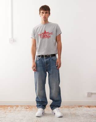 Reclaimed Vintage Slim Cropped Boxy Tee With Branded Graphic In Gray