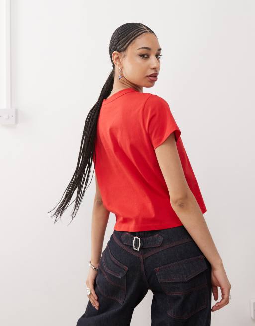 Reclaimed Vintage slim fit t-shirt in cherry red, 4 of 4