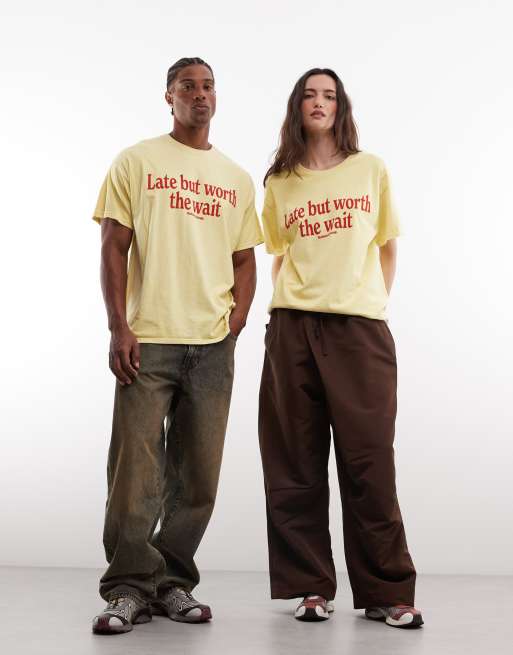 Reclaimed Vintage slogan T-shirt i buttermilk, 2 af 4