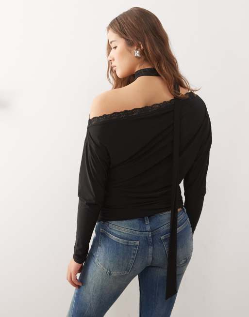 Reclaimed Vintage slouchy off shoulder lace trim top with scarf in black, 3 of 4