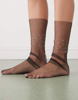 Reclaimed Vintage - Söckchen aus Netzstoff mit Perlenverzierung-Schwarz