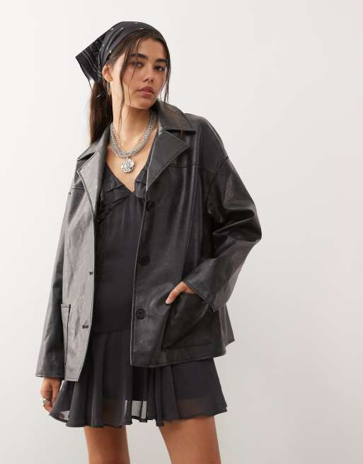 Reclaimed Vintage - Sort blazer i læderlook i firkantet pasform