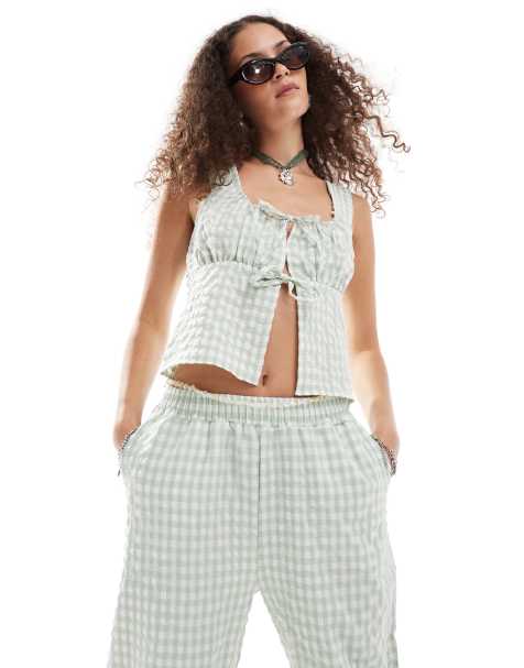 Reclaimed Vintage split front top in green gingham - view 1