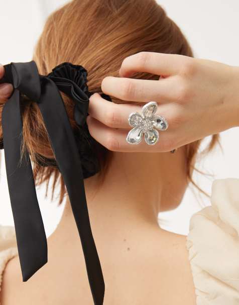 Reclaimed Vintage - Statement bloemenring met kristallen in zilver - view 1