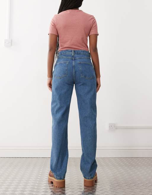 Reclaimed Vintage straight leg jeans in vintage light wash blue, 3 of 5