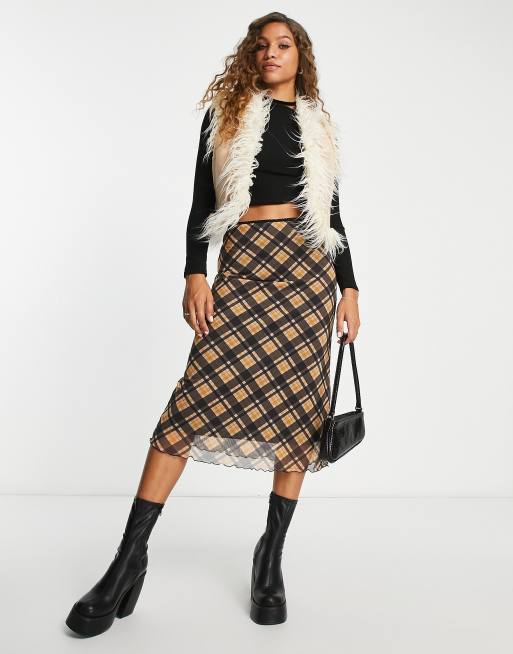 Reclaimed Vintage suedette vest in tan with faux fur | ASOS