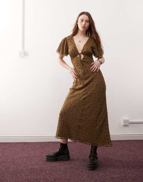 Reclaimed Vintage – Sukienka maxi w kwiatowy wzór z łezką z wiązaniem i ozdobną koronką - view 1