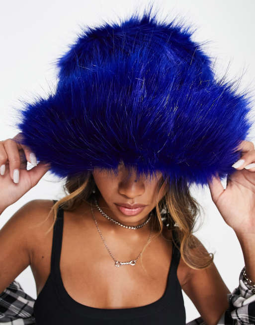 Reclaimed Vintage super oversized faux fur hat in blue, 3 of 4