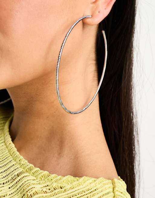 Skinny hoops store