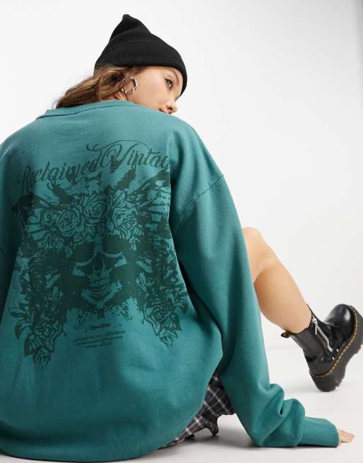Reclaimed Vintage - Sweater met print van vlinder en doodshoofd in groen