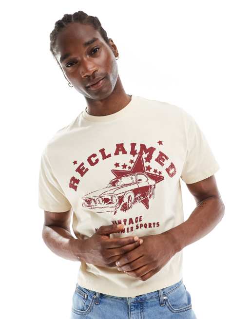 Reclaimed Vintage – Szarobeżowy T-shirt o krótkim pudełkowym fasonie z grafiką z samochodem