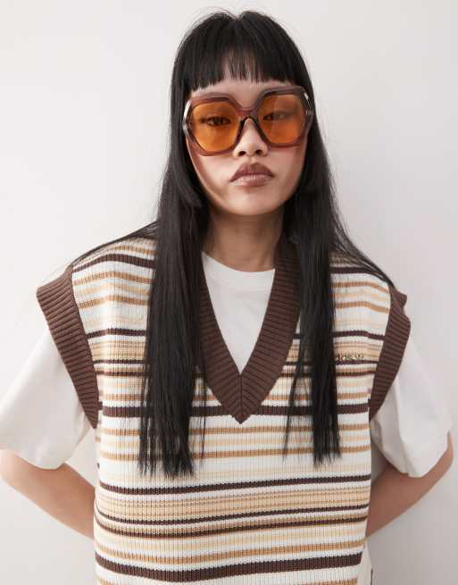 Reclaimed Vintage – Sześciokątne brązowe okulary przeciwsłoneczne oversize w stylu lat 70,