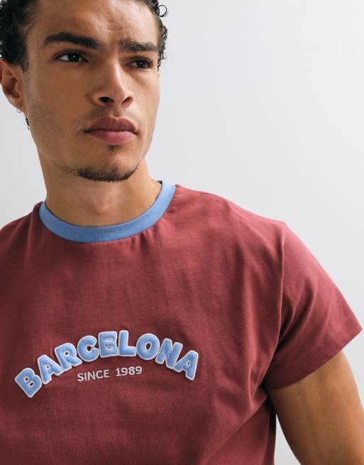 Reclaimed Vintage - T-shirt contrastant avec inscription brodée Barcelone - Bordeaux, 3 de 5