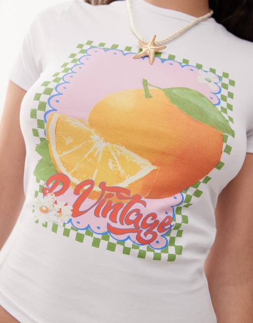 Reclaimed Vintage - T-shirt corta bianca con grafica di frutta, 3 di 4