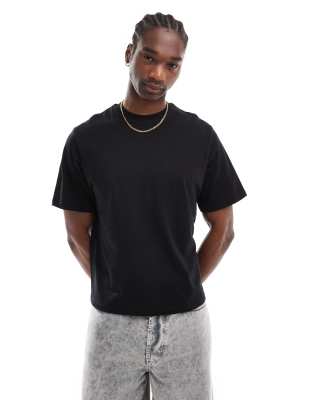 Reclaimed Vintage - T-shirt crop top coupe carrée - Noir