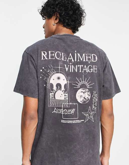 Reclaimed Vintage – T-Shirt in Schwarz mit mystischem „Skate“-Print