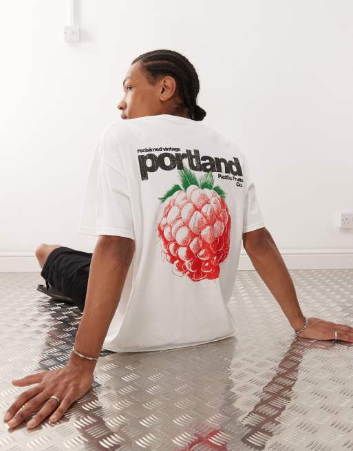 Reclaimed Vintage - T-shirt oversize unisexe avec imprimé Portland au dos - Blanc