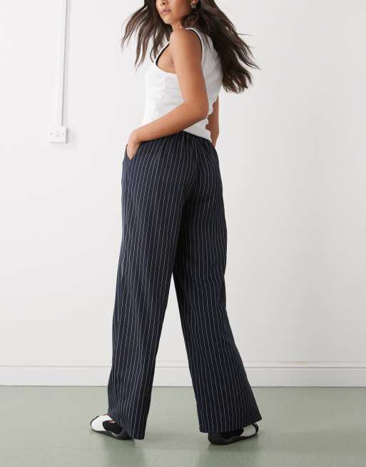 Reclaimed Vintage tailored baggy pants in navy pinstripe, 3 of 5