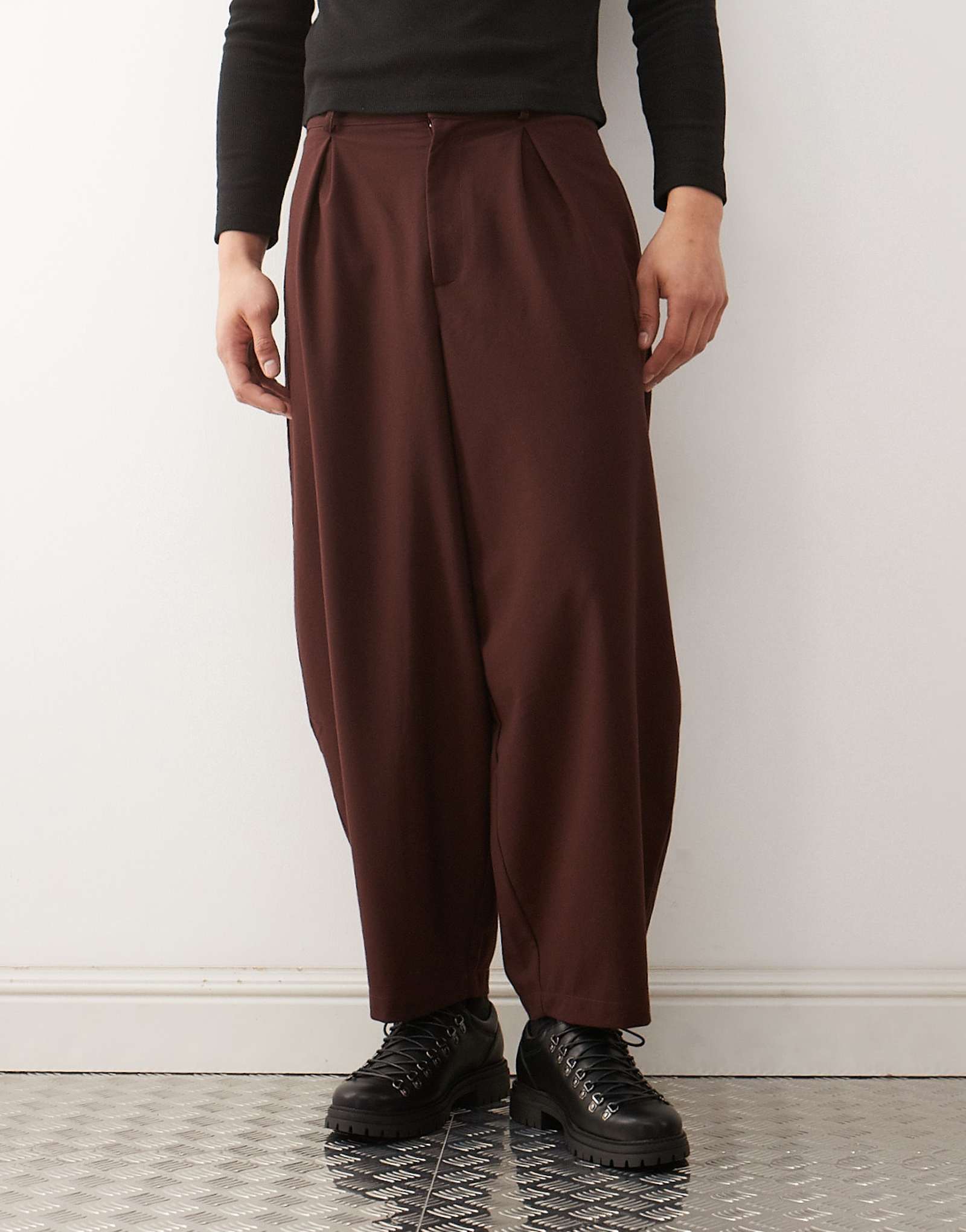 Восстановленные винтажные брюки-баллоны шоколадно-коричневого цвета, сшитые на заказ