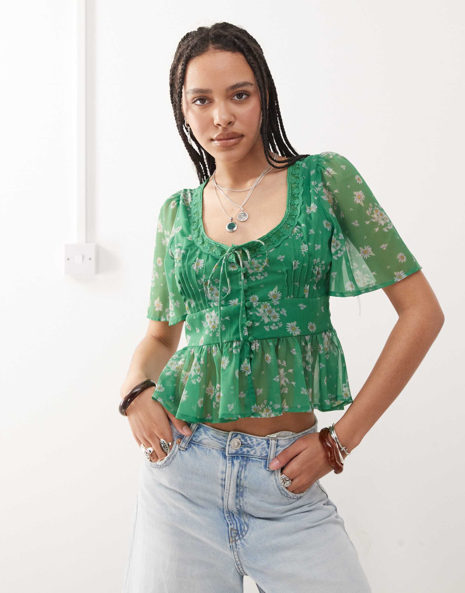 reclaimed vintage tea blouse with lace collar in green floral print