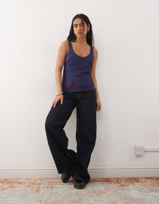 Reclaimed Vintage - Tea-top med cami-stropper, blondekanter og polkaprikker