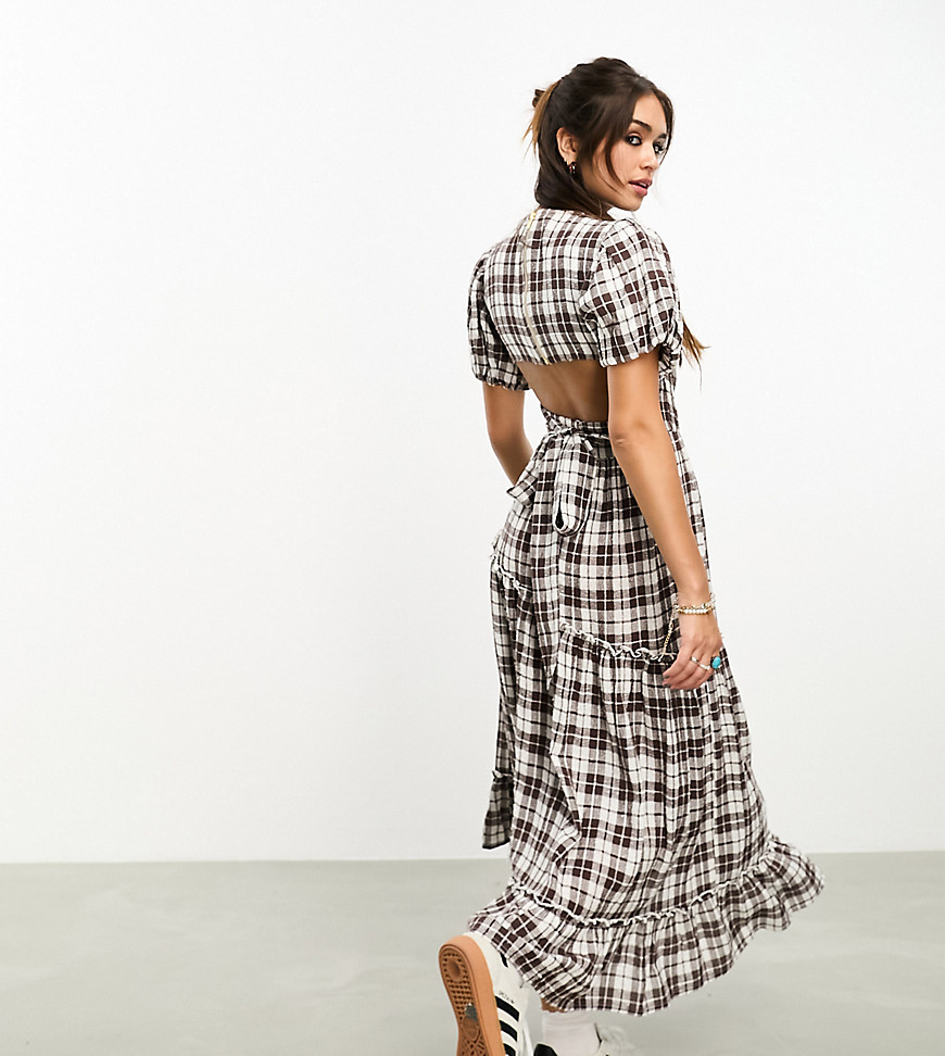Reclaimed Vintage textured check shirring midi dress in brown-Multi